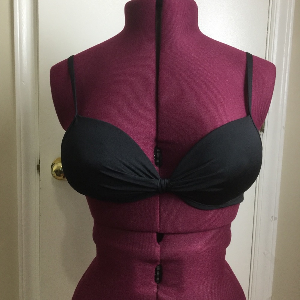 Like new Apt. 9  Black Push-Up Underwire Bikini Top